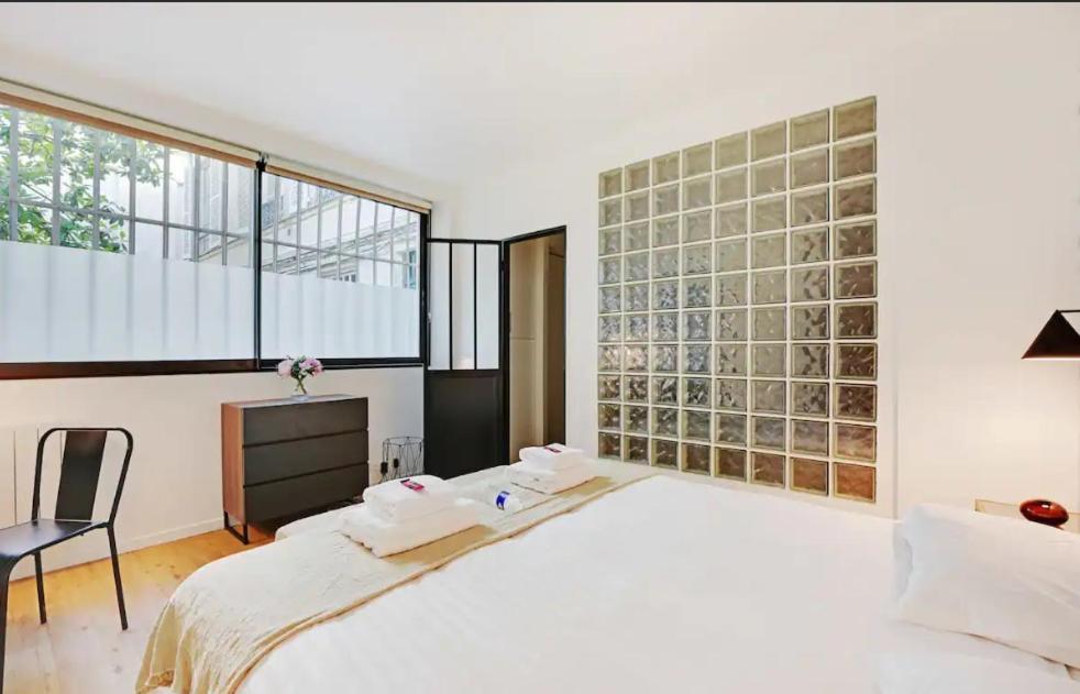 Charming Appartements For 4 People - Le Marais Paris Bagian luar foto