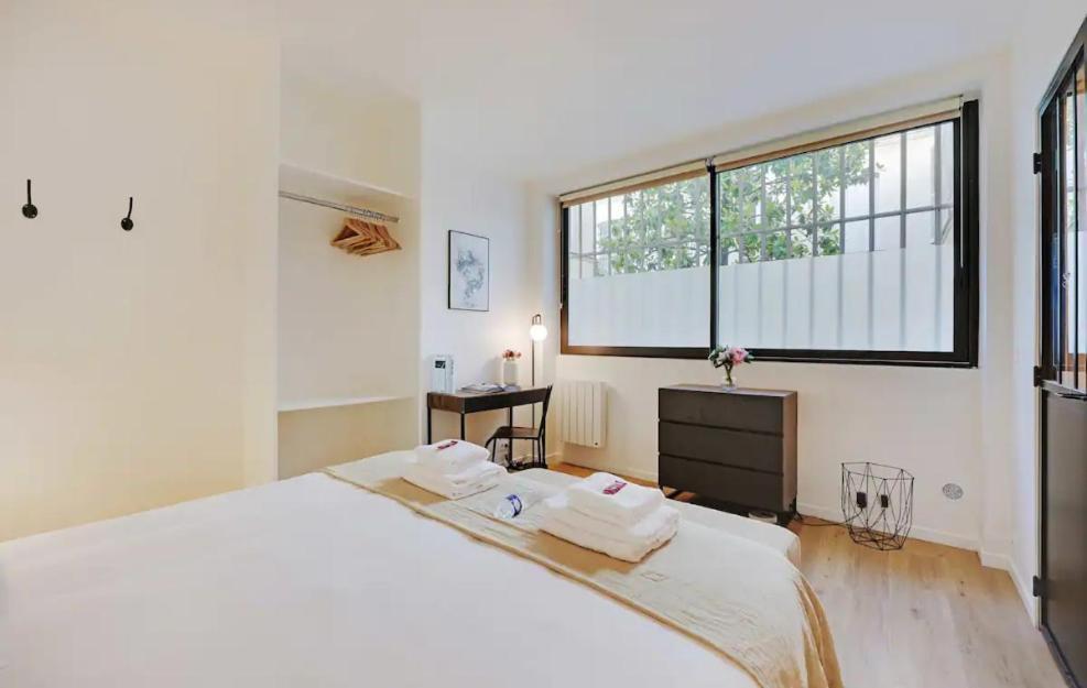 Charming Appartements For 4 People - Le Marais Paris Bagian luar foto