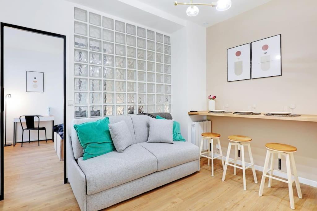 Charming Appartements For 4 People - Le Marais Paris Bagian luar foto