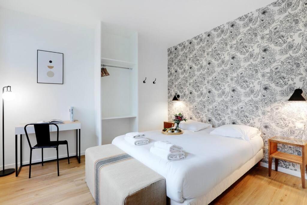 Charming Appartements For 4 People - Le Marais Paris Bagian luar foto